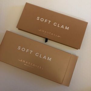 Anastasia Beverly Hills soft glam